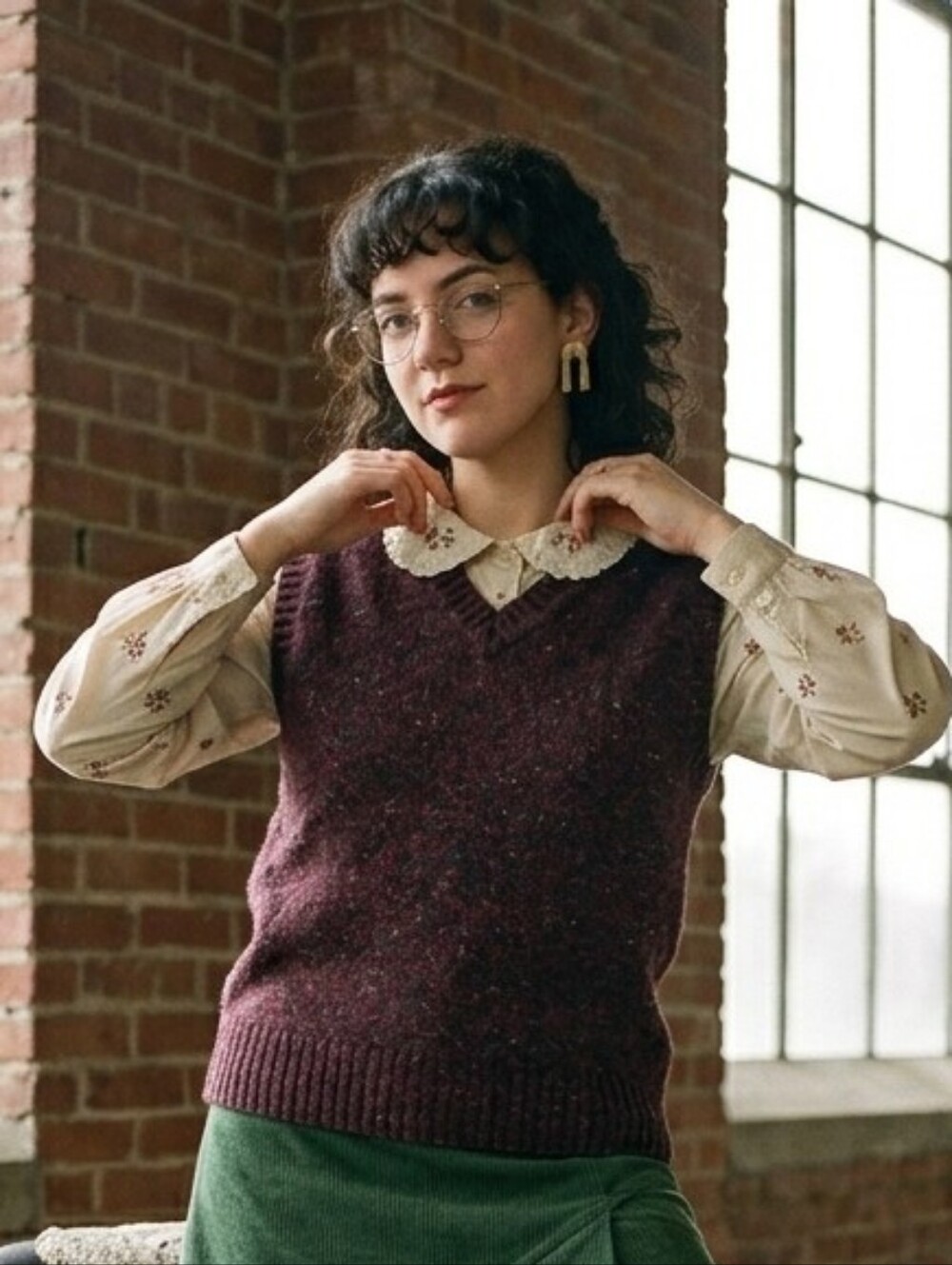 Vintage Boundary Waters Sweater Vest Large Burgundy 95% Wool V-Neck Dark Preppy